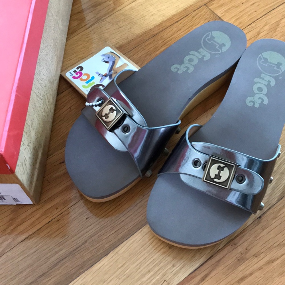 Flogg Nikita flat platform sandal